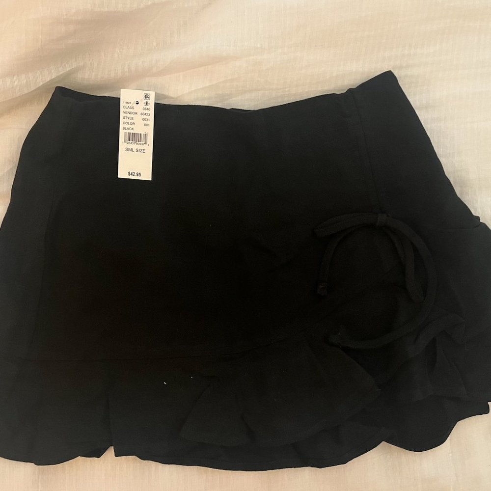 PacSun LA Hearts Black Cinched Mini Skort
